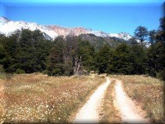 Acceso lago Guillelmo - Bariloche - Río Negro - Argentina